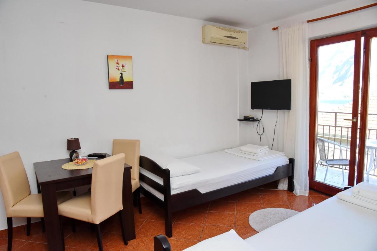 Apartment Lima โกตอร์ ภายนอก รูปภาพ